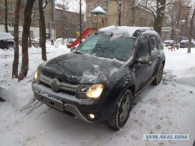 Renault Duster 2015 г.в. 2 л. 4х4 в Москве.