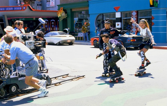 Как снимали летающие скейты в "Назад будущее 2"