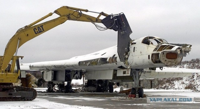 Ту-160 на форсаже ушел от двух F-35
