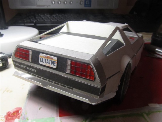 DeLorean DMC-12