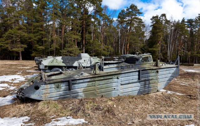 Брошенная военная техника под Москвой