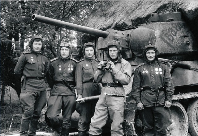 1944. Небольшая подборка военных фотографий