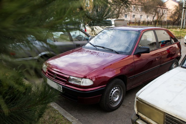Дудь и Шевчук подарили калининградцу, воевавшему в Чечне, автомобиль