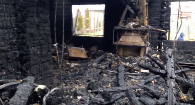 Сгорел новый дом, застройщик отказывается признавать факт постройки
