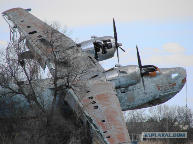 Заброшенная военно-морская база в Крыму