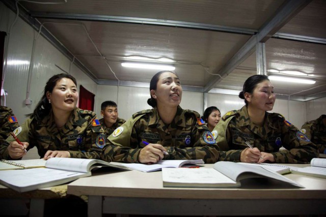 Женское лицо современной Монголии