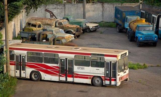 Кладбище старых автобусов