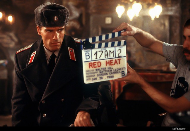 Шварценеггер на съёмках фильма "Красная жара"