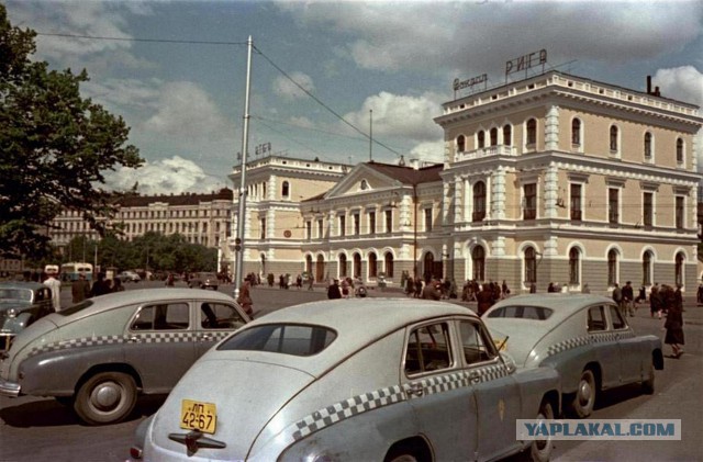 1954 год в цвете, чем жил СССР больше 60 лет назад