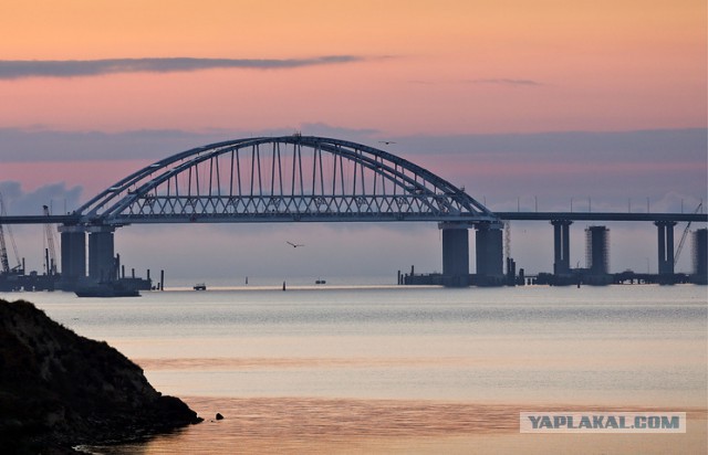 Американский журналист призвал Украину взорвать Крымский мост