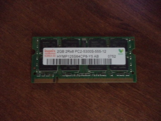 Ноутбучная DDR2 PC5300 2GB