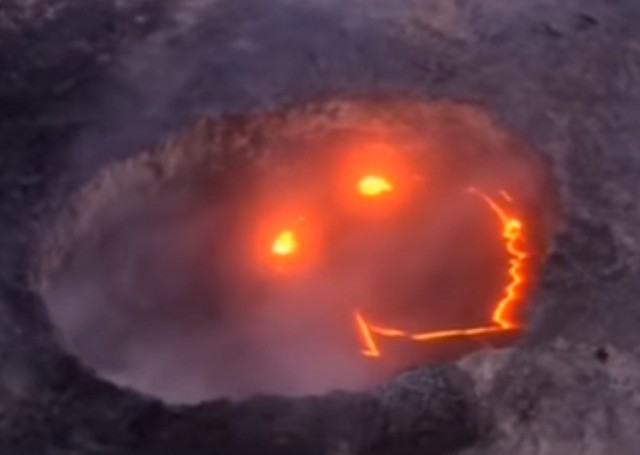 На Гаваях началось мощное извержение вулкана
