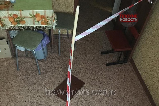 Бывшие супруги разделили квартиру в Барнауле пограничными лентами