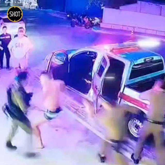 Пьяный россиянин избил сотрудников тайской полиции в Кароне. Дебошира удалось усмирить электрошокером.