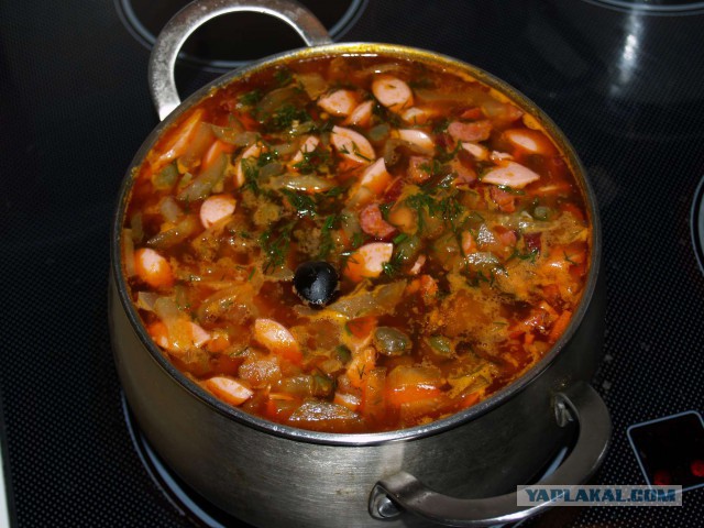 Солянка с колбасой пошаговый рецепт с