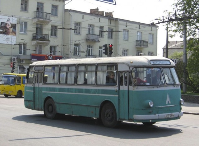 Кадры из автомобильной жизни СССР