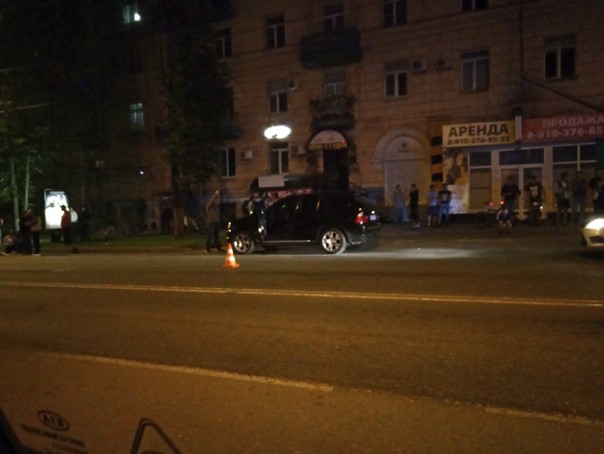 В Костроме лихач на BMW Х5 сбил девушку, переходившую по пешеходному переходу. Виновник может уйти от ответственности