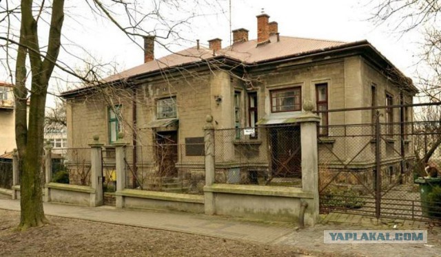 Жители и мэрия города Жешув отказались демонтировать памятник воинам Красной Армии