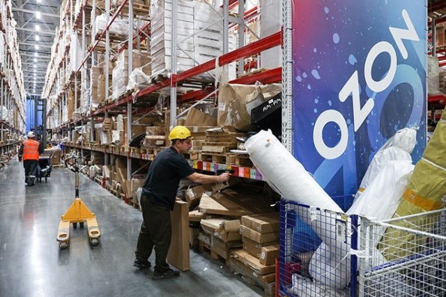 Китайские продавцы осваивают Ozon. Российские селлеры этому не рады