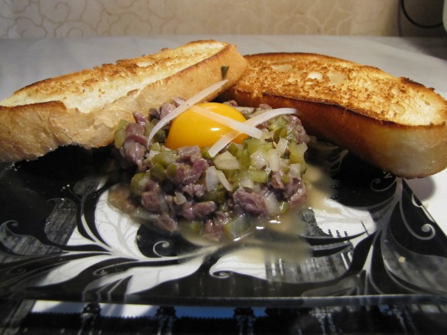 Тартар (tartare de boeuf)