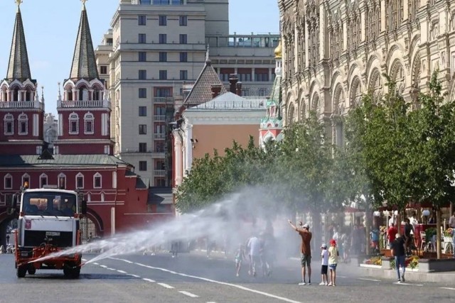 Грядущее лето в Москве станет самым аномально легендарным жарким за всю историю наблюдений