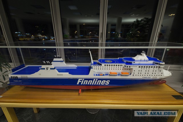 Грузопассажирский паром Finnlines изнутри
