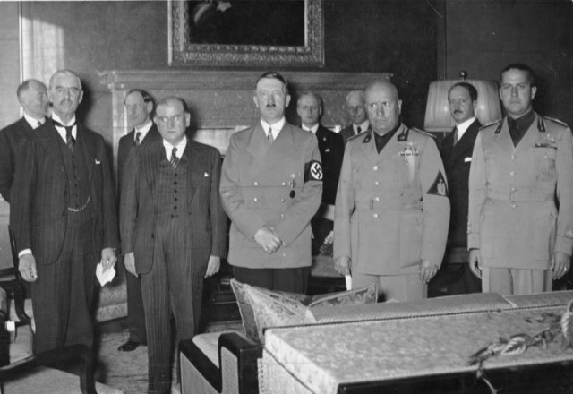 Сегодня 81 год Мюнхенскому сговору, положившему начало 2 мировой войне