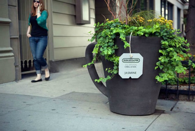 20 потрясающих примеров эффективной наружной рекламы, мимо которой невозможно пройти.