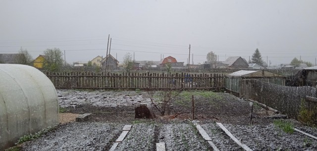 В Нижнем  сегодня выпал снег!