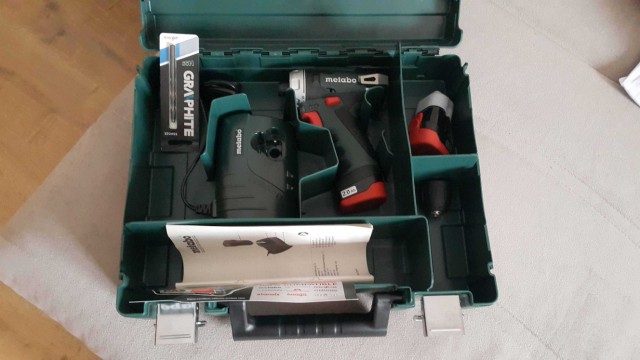 Продам Дрель-шуруповерт Metabo PowerMaxx BS 2014 Basic 2.0Ah x2 Case