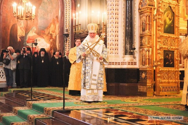 Гулянка РПЦ. ДР директора Свечного заводика