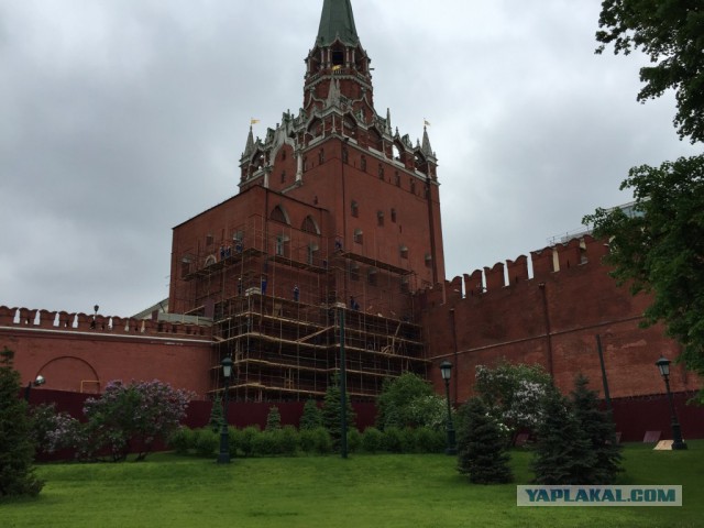 Экскурсия вокруг Московского Кремля