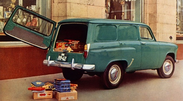 Картина, корзина, картонка: вспоминаем советские универсалы 50-60-х годов