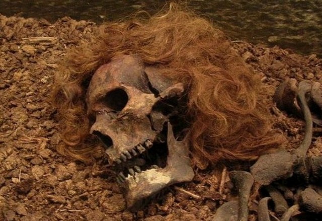 «Болотные люди»: 10 древних тел, найденных в торфяных болотах