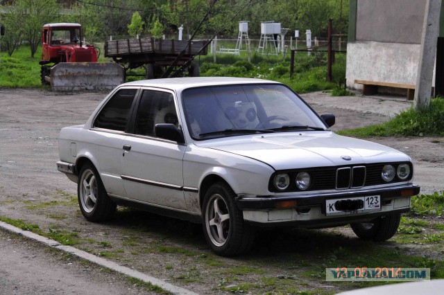 В Бельгии нашли новый BMW 1985 года и теперь продают.