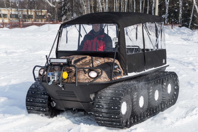 Канадский вездеход Argo Avenger в Российской зиме.