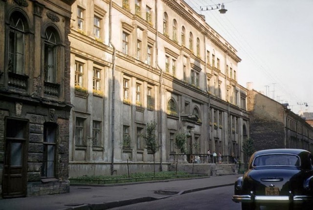 Цветные фотографии повседневной жизни в Ленинграде, 1958 год