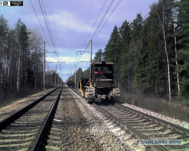 Наш тепловоз, вперед лети! Уникальная военная автотехника 21-го института