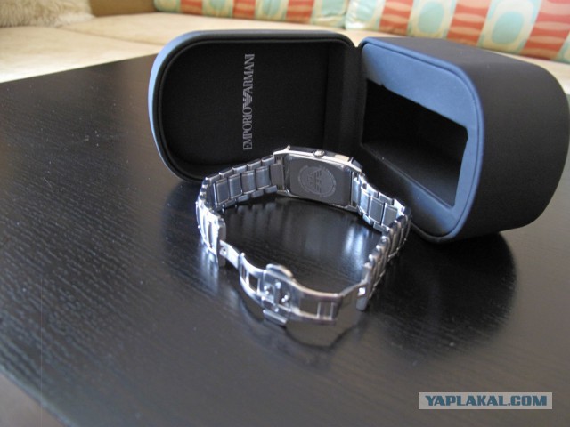 Продам мужские наручные часы Armani AR0245