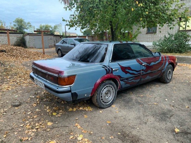 Продам Toyota carina ed