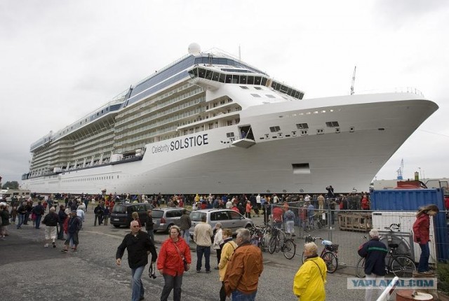 Kруизный лайнер "celebrity Solstice"