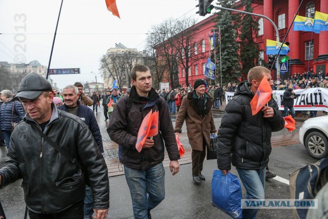 Суровые украинские геи))) с евромайдана