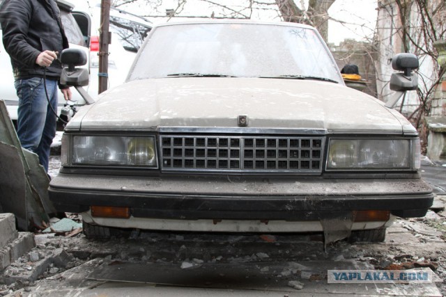 За стеной: необычная находка Toyota Mark II 1984