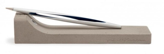 Итальянские дизайнеры презентовали «вечную» ручку без чернил
