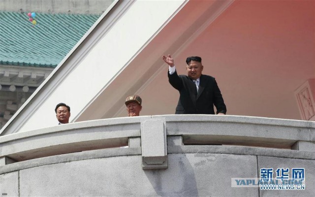 Северная Корея: парад в лицах