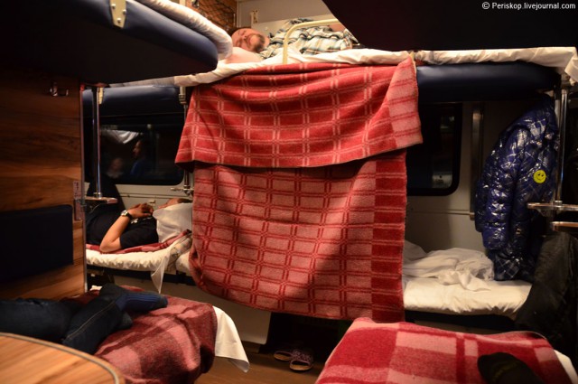 Новый Год в поезде №22: ломка шаблонов и мандаринный вагон