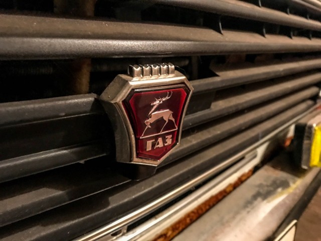 Капсула времени: ГАЗ-2410 "Волга" 1989 года с пробегом 844 километра и сюрприз в гараже