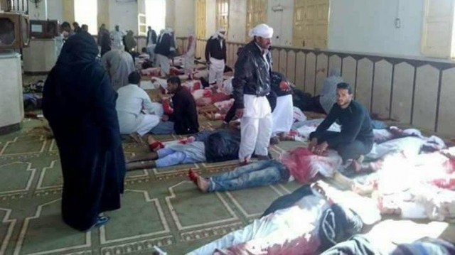 В Египте произошел взрыв в мечети, более 230 человек погибли