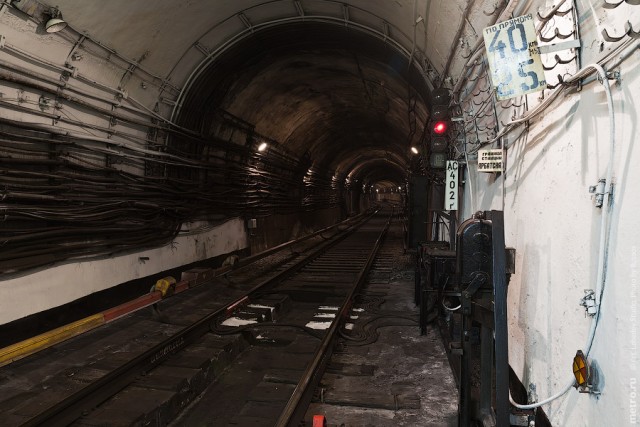 По тоннелям метро