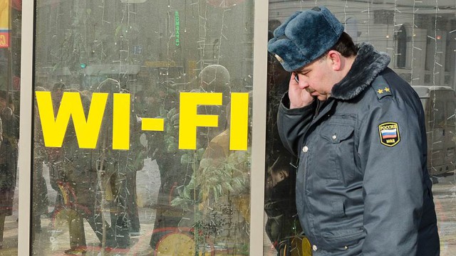 Роскомнадзор предложил заставить пользователей Wi-Fi ставить ПО для самоидентификации